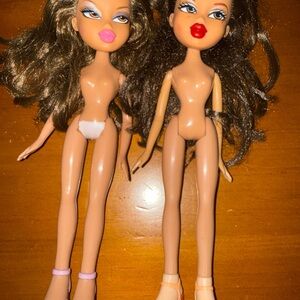 Pair Bratz  Dolls with Shoes Original